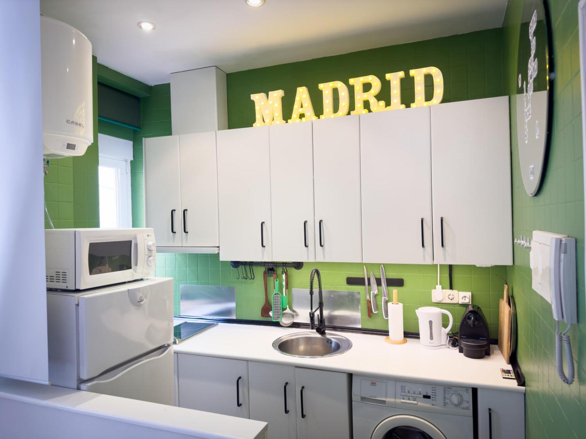 Disfruta Del Barrio De Las Letras Madrid Exterior foto